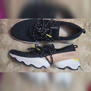 Kinetic impact lace sneaker